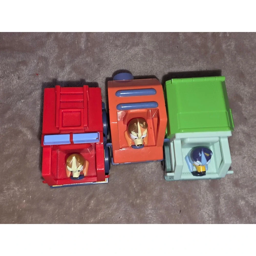 Bluey and Friends Toy Vehicle Lot Fire Truck Garbage Truck Bingo Chilli 3pc Set